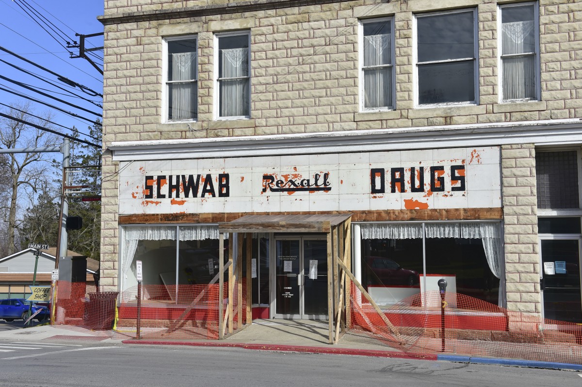 Kingwood building owners pay city for work, tenants move out